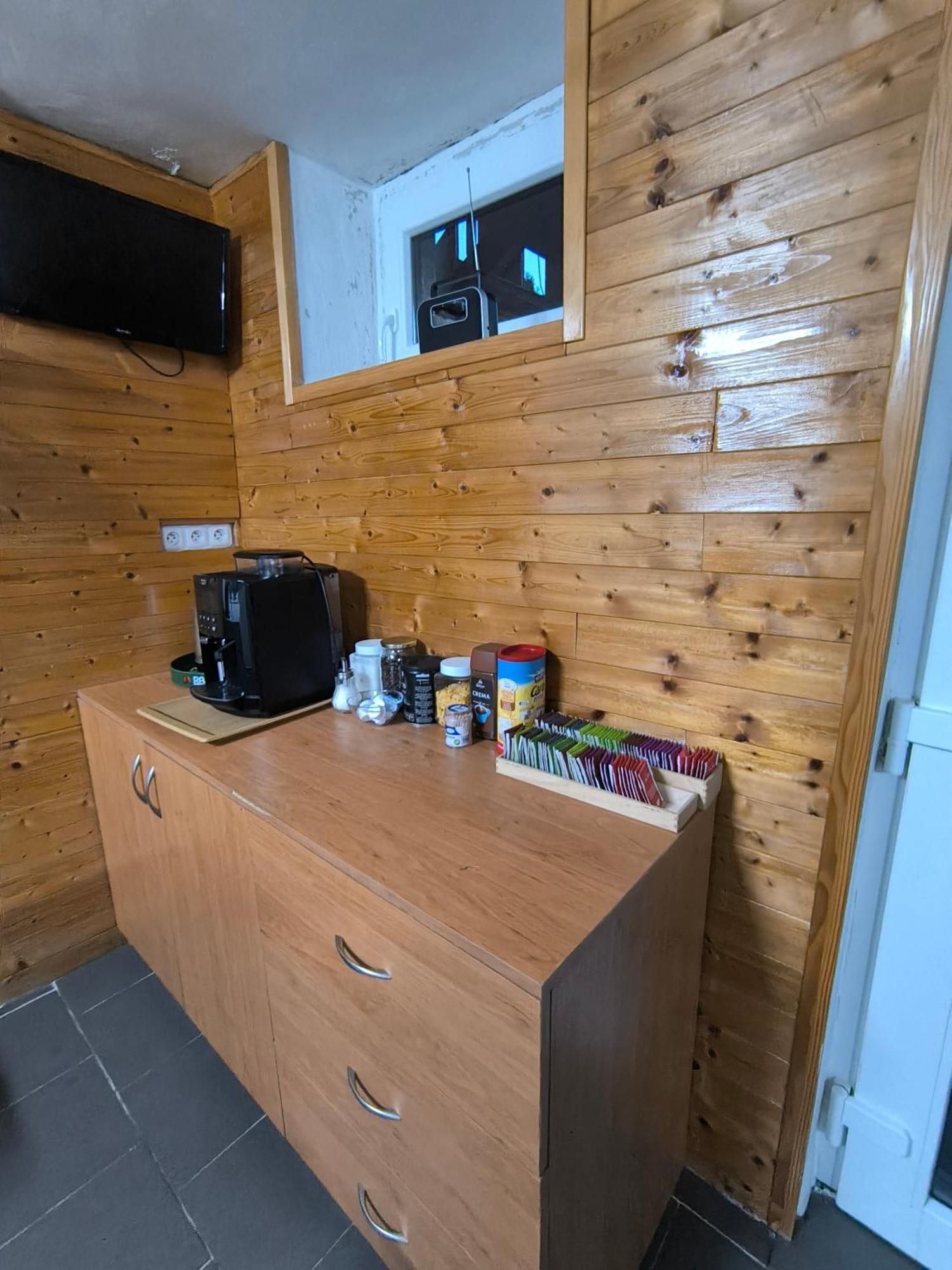 Penzion U Jezu - Ubytovani Pasohlávky Buitenkant foto