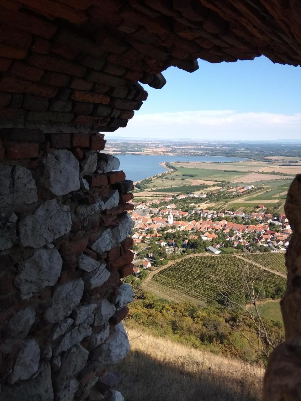 Penzion U Jezu - Ubytovani Pasohlávky Buitenkant foto